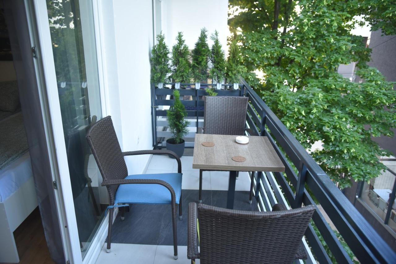 Dekart Apartment Nis Bagian luar foto