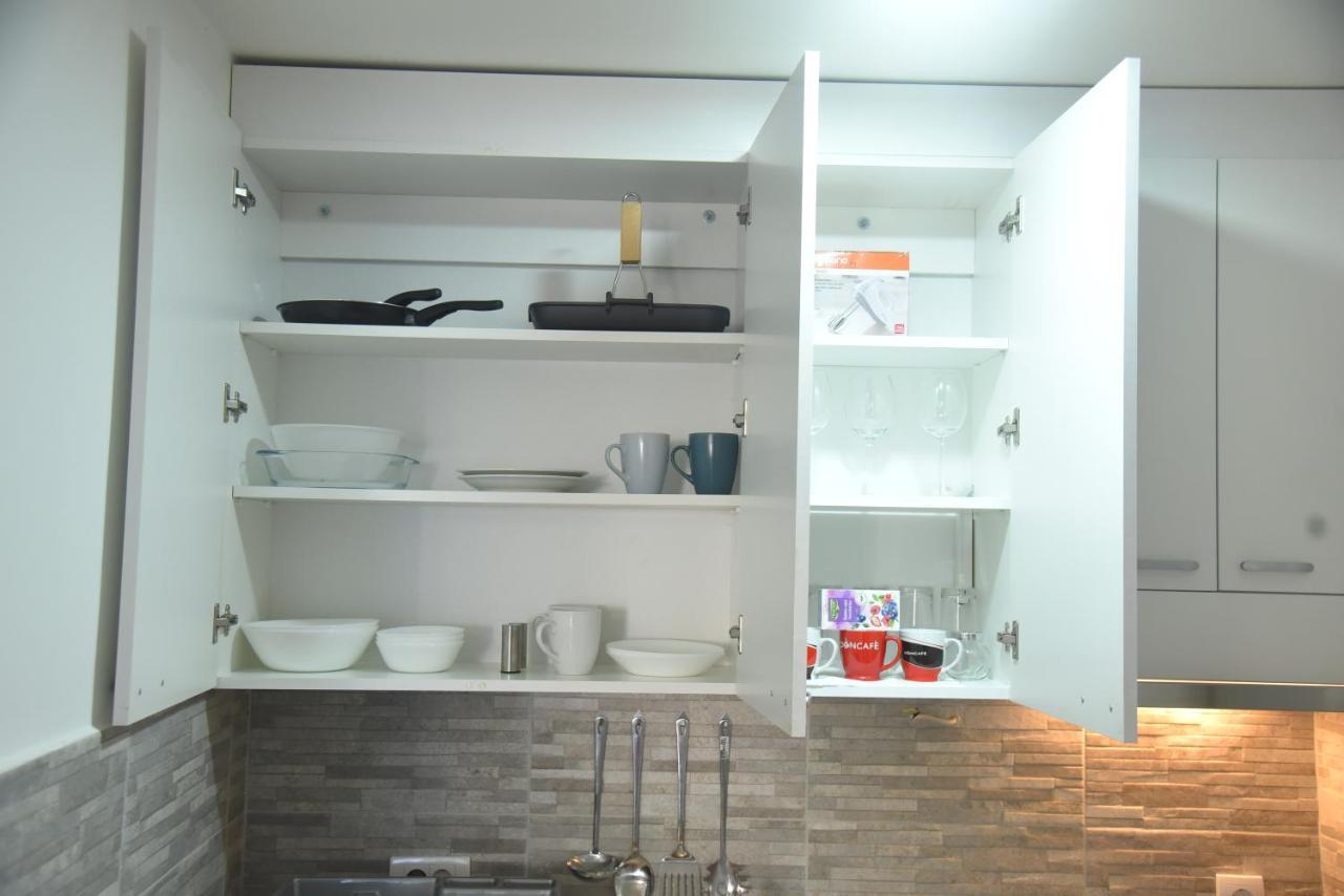 Dekart Apartment Nis Bagian luar foto